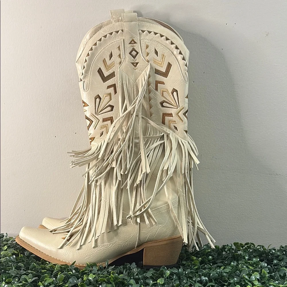 Fringe Western Boots - Cream - Picture 5 of 11